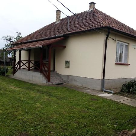 Oeregakac Vendeghaz Villa Tiszaladány Exterior photo