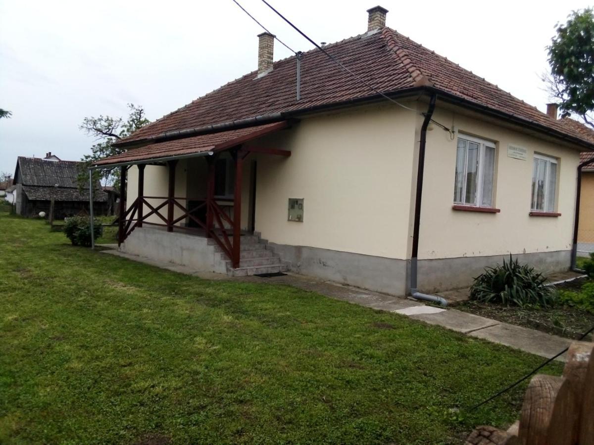 Oeregakac Vendeghaz Villa Tiszaladány Exterior photo
